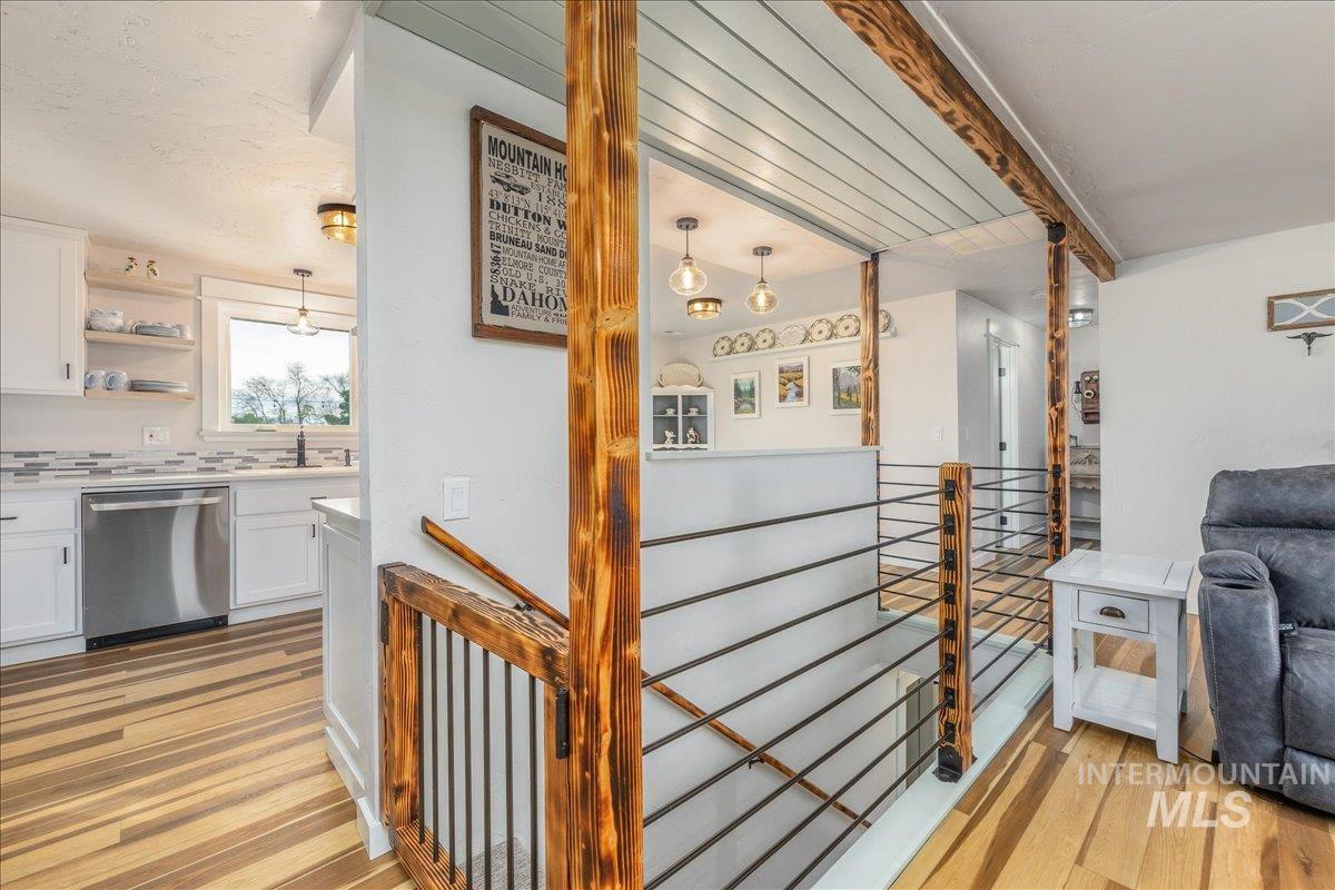 3582 NW Dutton Way, Mountain Home, Idaho 83647, 2 Bedrooms, 2 Bathrooms, Residential For Sale, Price $779,500,MLS 98971322