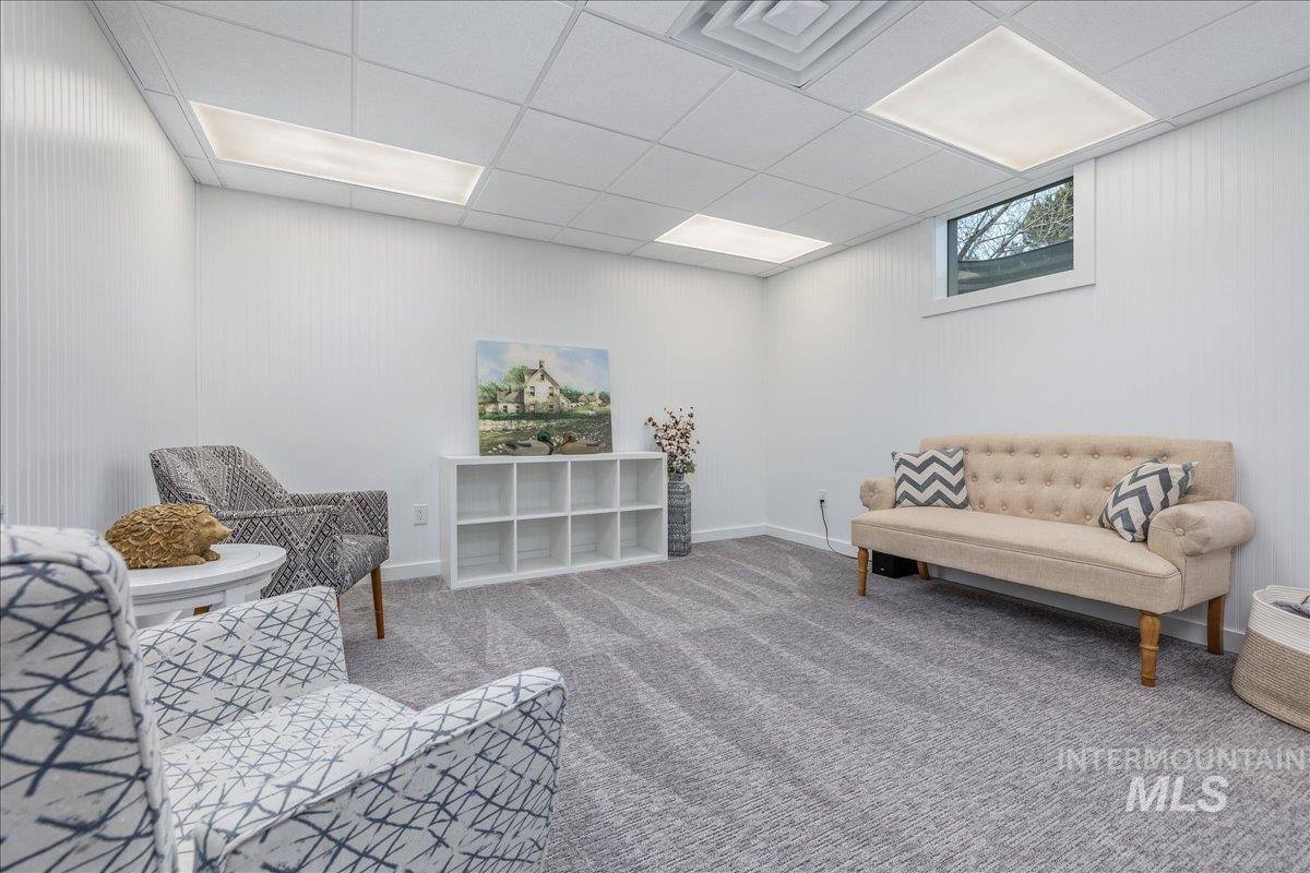 3582 NW Dutton Way, Mountain Home, Idaho 83647, 2 Bedrooms, 2 Bathrooms, Residential For Sale, Price $779,500,MLS 98971322