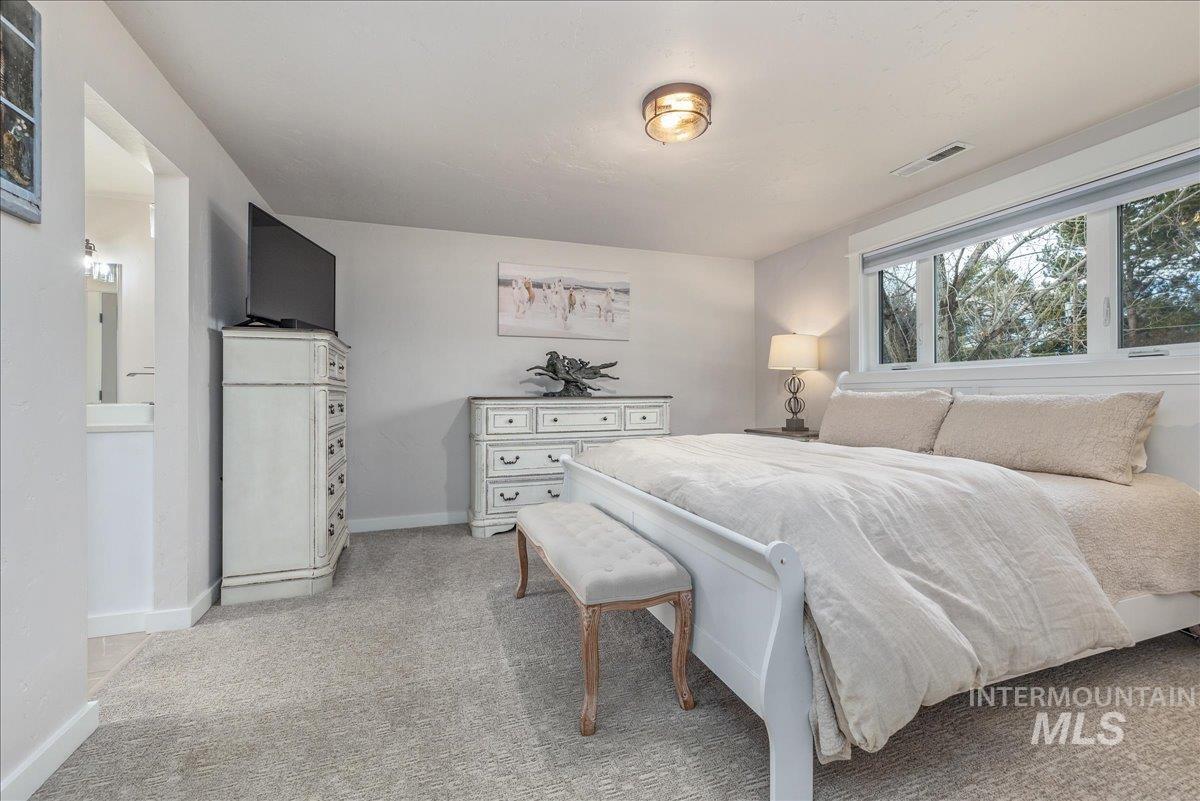 3582 NW Dutton Way, Mountain Home, Idaho 83647, 2 Bedrooms, 2 Bathrooms, Residential For Sale, Price $779,500, 98971322