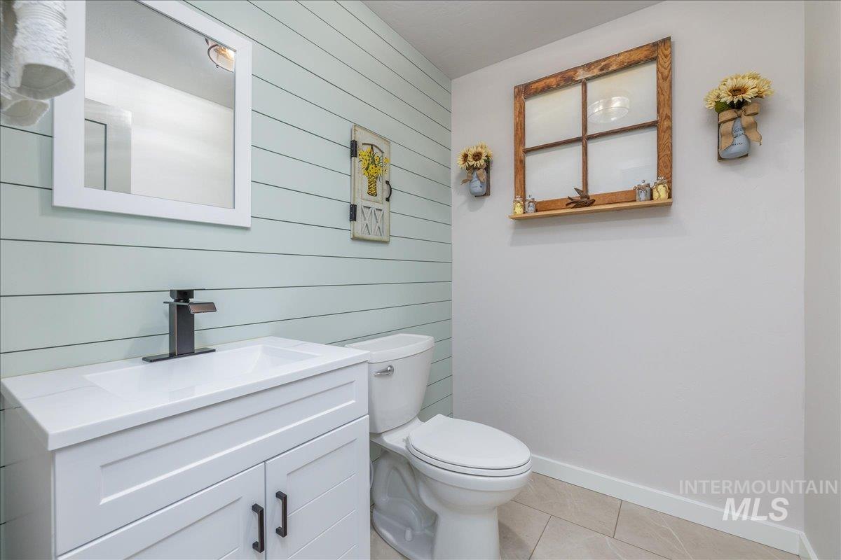 3582 NW Dutton Way, Mountain Home, Idaho 83647, 2 Bedrooms, 2 Bathrooms, Residential For Sale, Price $779,500,MLS 98971322