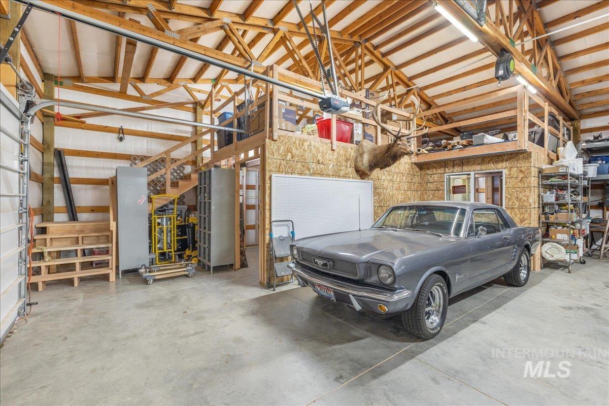 3582 NW Dutton Way, Mountain Home, Idaho 83647, 2 Bedrooms, 2 Bathrooms, Residential For Sale, Price $779,500,MLS 98971322