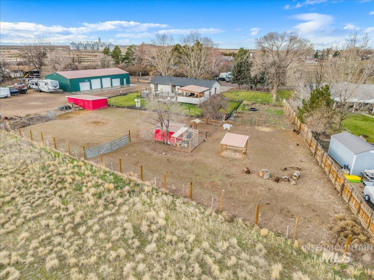 3582 NW Dutton Way, Mountain Home, Idaho 83647, 2 Bedrooms, 2 Bathrooms, Residential For Sale, Price $779,500,MLS 98971322