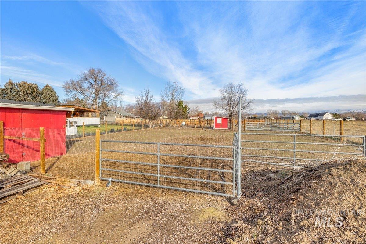 3582 NW Dutton Way, Mountain Home, Idaho 83647, 2 Bedrooms, 2 Bathrooms, Residential For Sale, Price $779,500,MLS 98971322