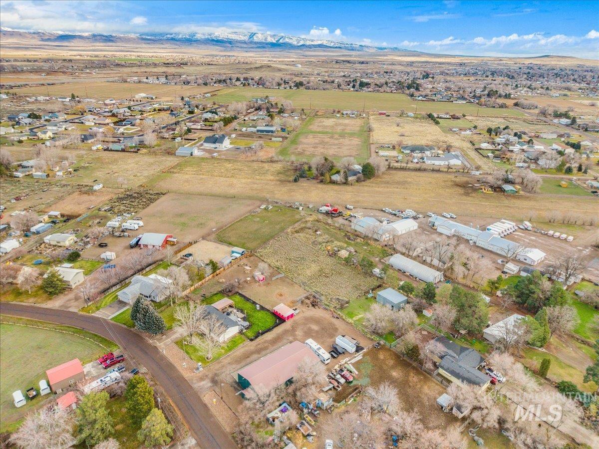 3582 NW Dutton Way, Mountain Home, Idaho 83647, 2 Bedrooms, 2 Bathrooms, Residential For Sale, Price $779,500, 98971322