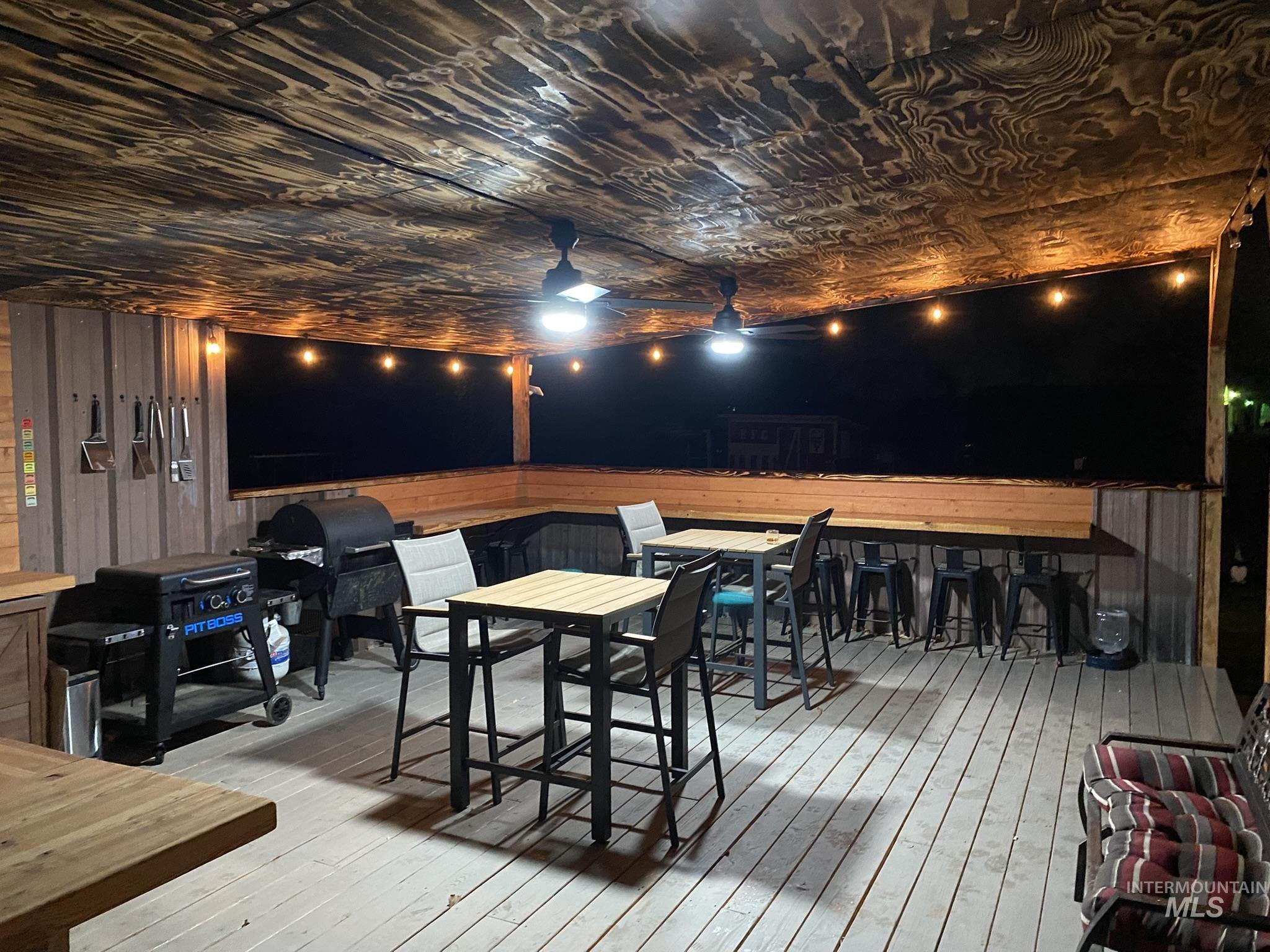 3582 NW Dutton Way, Mountain Home, Idaho 83647, 2 Bedrooms, 2 Bathrooms, Residential For Sale, Price $695,000,MLS 98971322