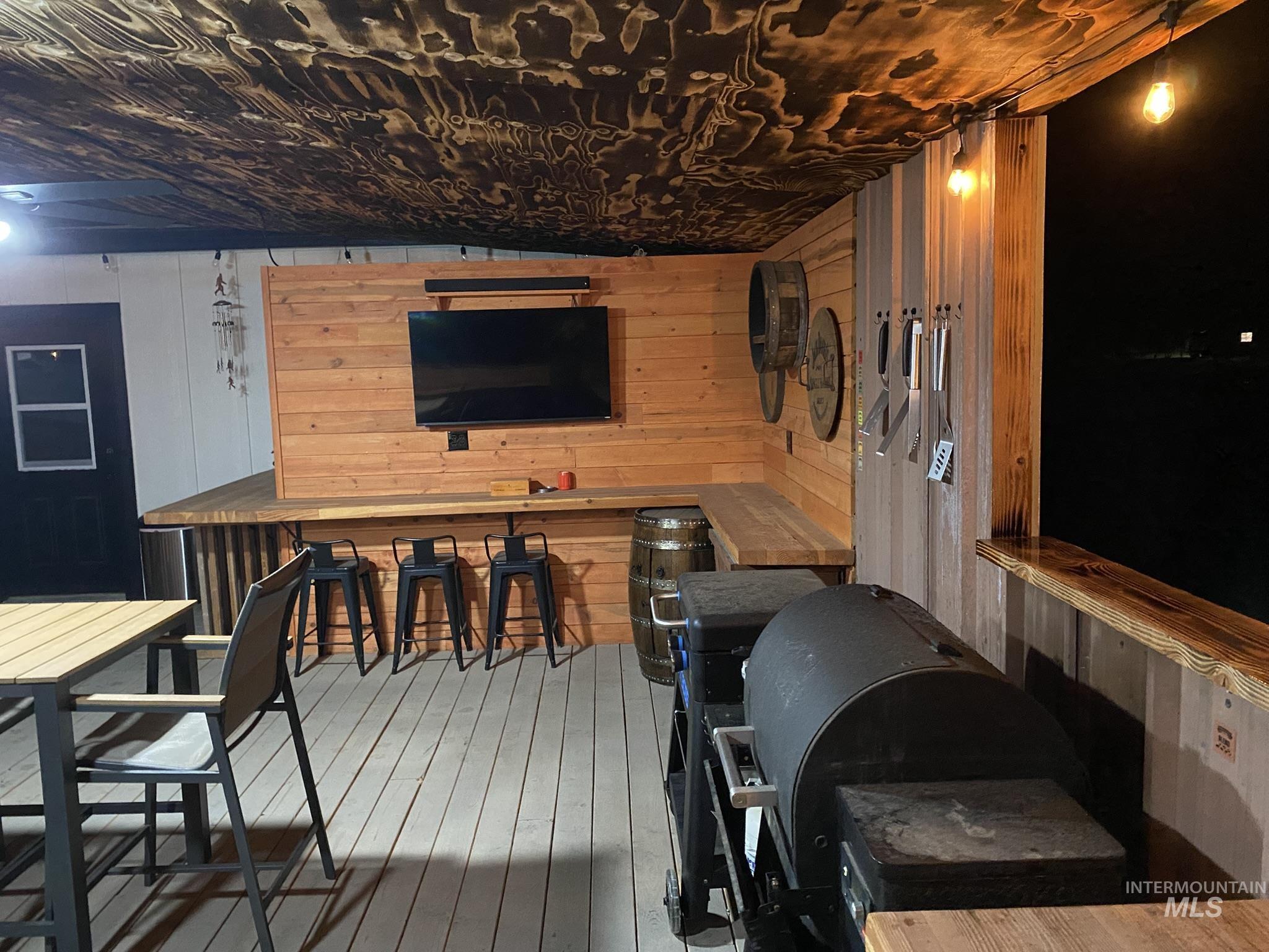 3582 NW Dutton Way, Mountain Home, Idaho 83647, 2 Bedrooms, 2 Bathrooms, Residential For Sale, Price $695,000,MLS 98971322