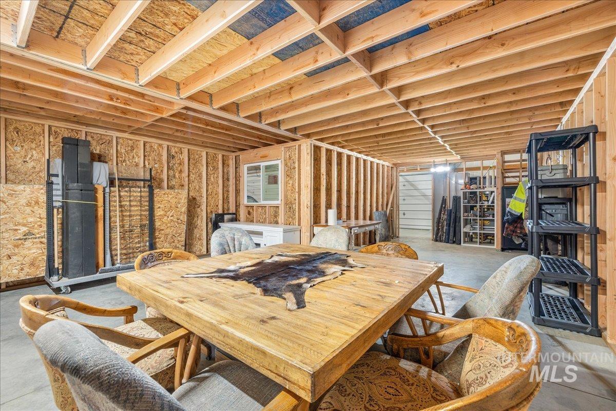 3582 NW Dutton Way, Mountain Home, Idaho 83647, 2 Bedrooms, 2 Bathrooms, Residential For Sale, Price $779,500, 98971322