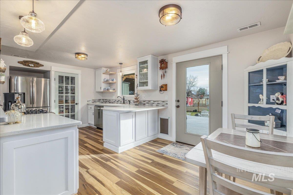 3582 NW Dutton Way, Mountain Home, Idaho 83647, 2 Bedrooms, 2 Bathrooms, Residential For Sale, Price $779,500, 98971322