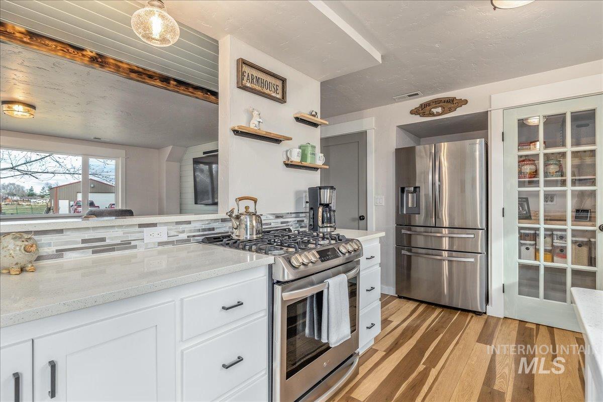 3582 NW Dutton Way, Mountain Home, Idaho 83647, 2 Bedrooms, 2 Bathrooms, Residential For Sale, Price $779,500, 98971322