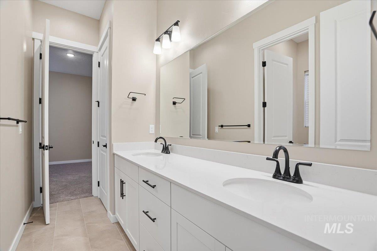 1375 White Cliffs St, Middleton, Idaho 83644, 4 Bedrooms, 3.5 Bathrooms, Residential For Sale, Price $699,990,MLS 98971324