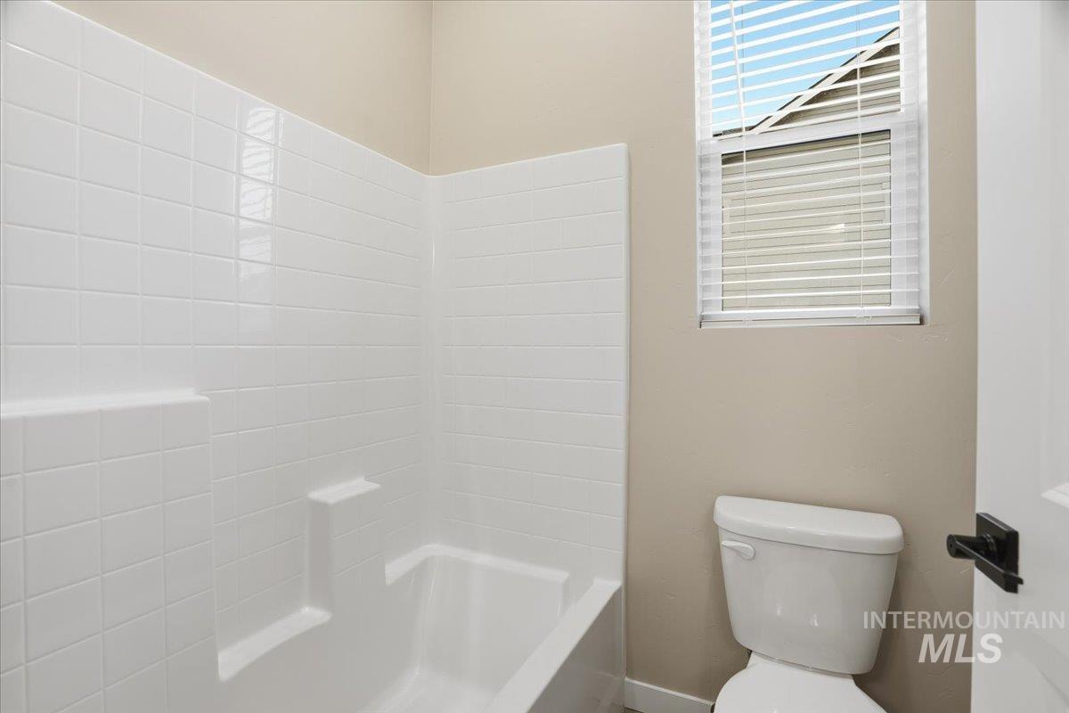 1375 White Cliffs St, Middleton, Idaho 83644, 4 Bedrooms, 3.5 Bathrooms, Residential For Sale, Price $699,990,MLS 98971324