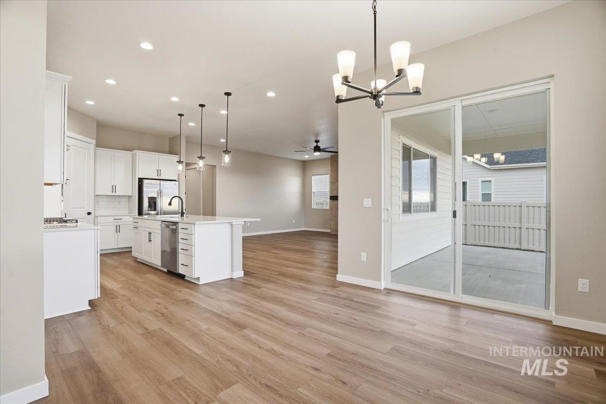 1375 White Cliffs St, Middleton, Idaho 83644, 4 Bedrooms, 3.5 Bathrooms, Residential For Sale, Price $699,990,MLS 98971324