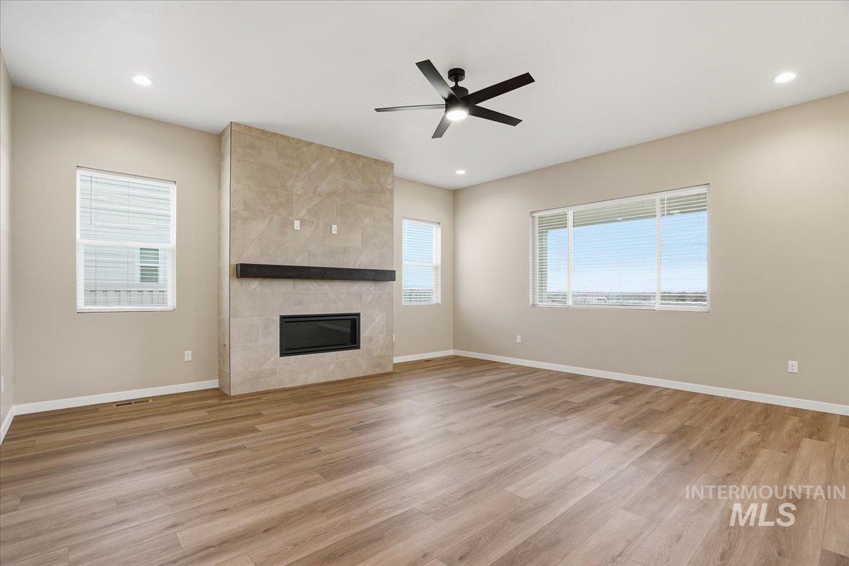 1375 White Cliffs St, Middleton, Idaho 83644, 4 Bedrooms, 3.5 Bathrooms, Residential For Sale, Price $699,990,MLS 98971324