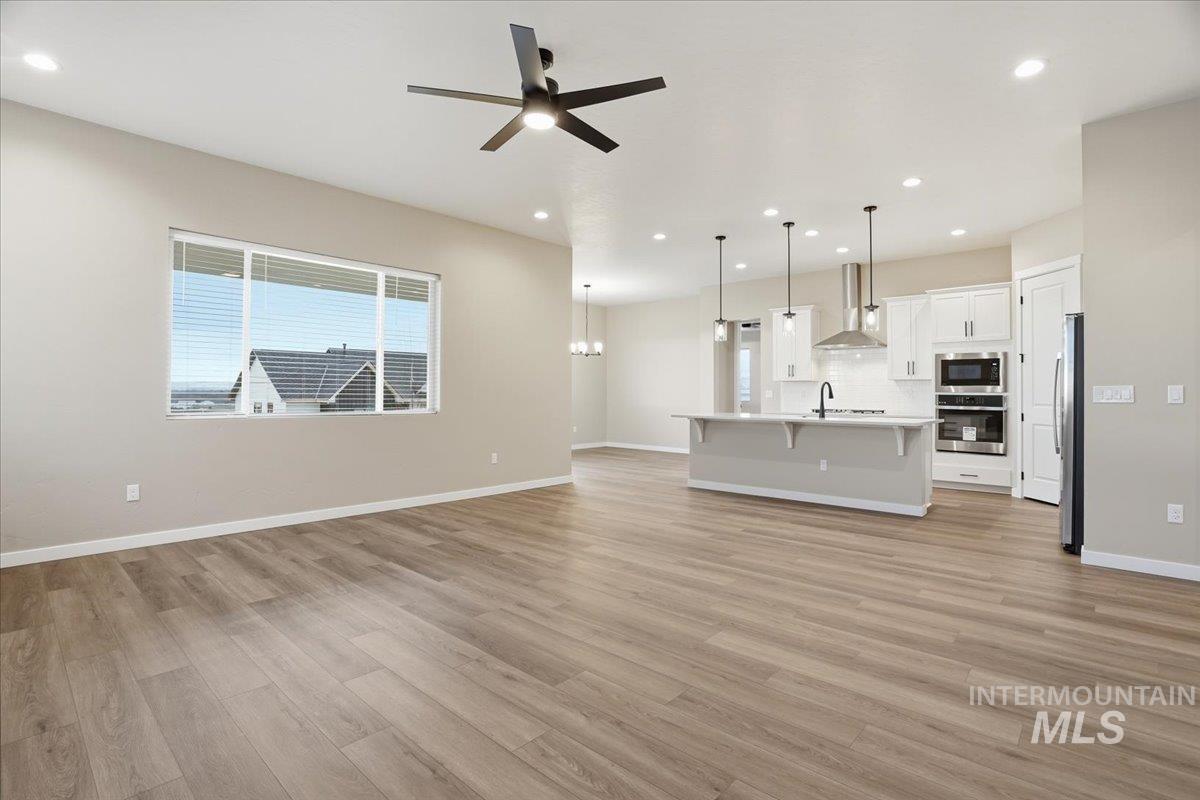 1375 White Cliffs St, Middleton, Idaho 83644, 4 Bedrooms, 3.5 Bathrooms, Residential For Sale, Price $699,990,MLS 98971324