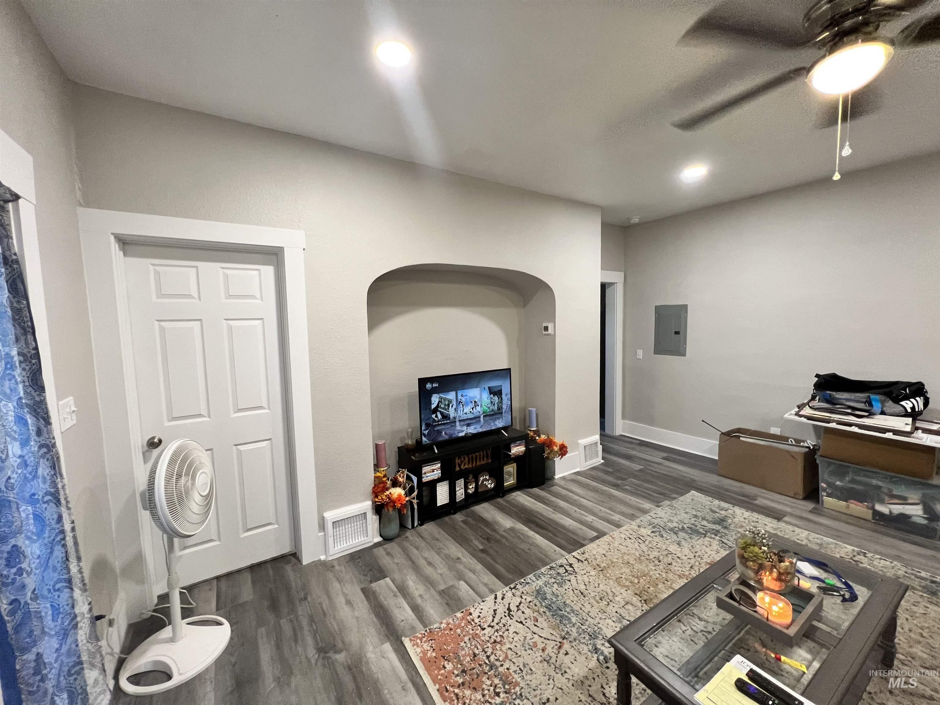 1601 Miller, Burley, Idaho 83318, 2 Bedrooms, 1 Bathroom, Residential Income For Sale, Price $510,000,MLS 98971325