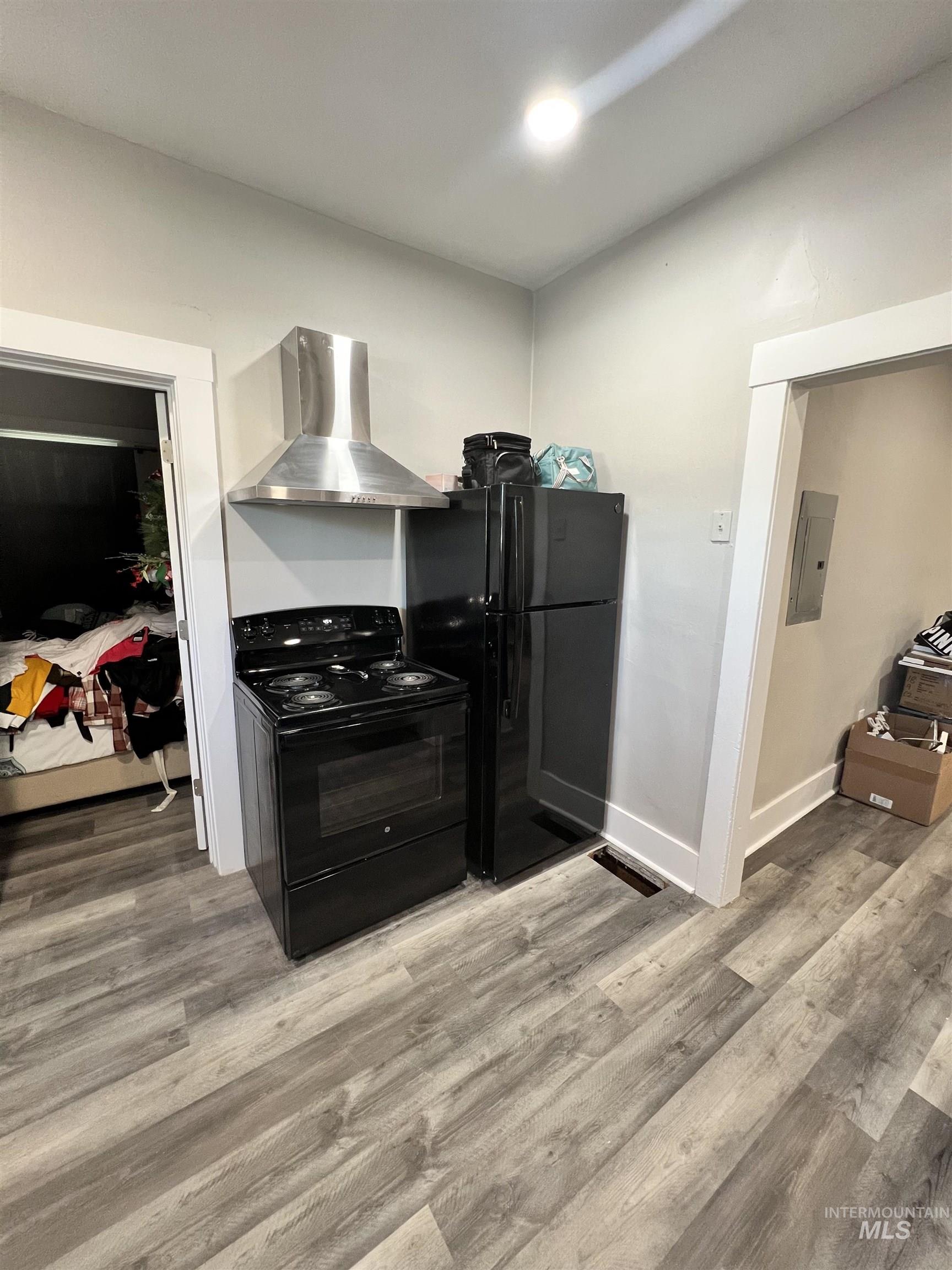 1601 Miller, Burley, Idaho 83318, 2 Bedrooms, 1 Bathroom, Residential Income For Sale, Price $510,000,MLS 98971325