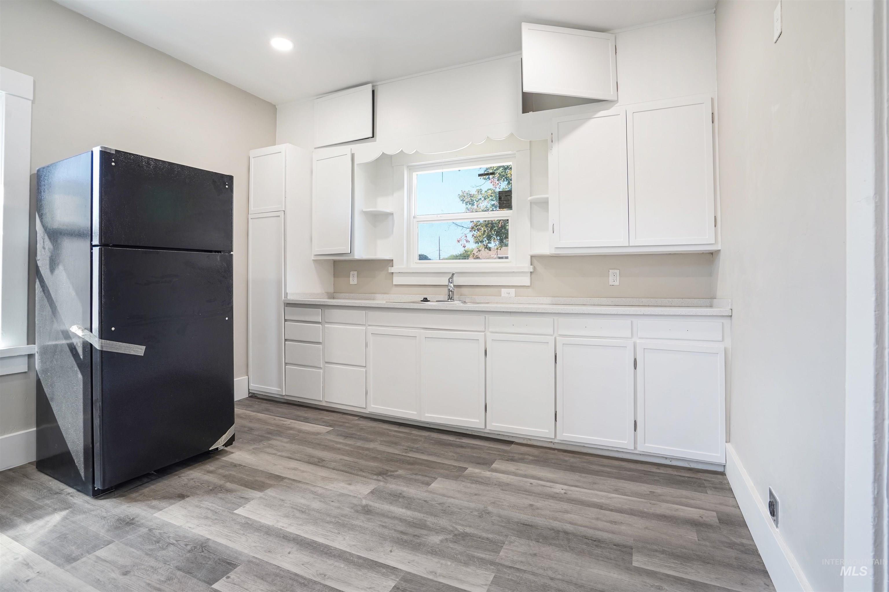 1601 Miller, Burley, Idaho 83318, 2 Bedrooms, 1 Bathroom, Residential Income For Sale, Price $510,000,MLS 98971325