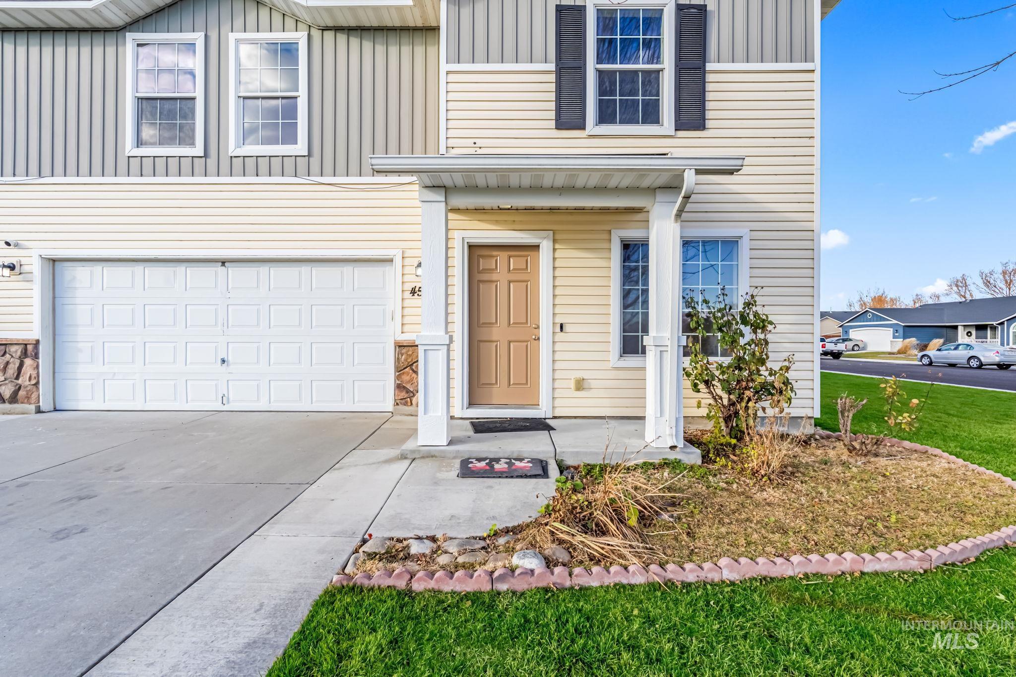 4523 Duke Street, Caldwell, Idaho 83607, 3 Bedrooms, 2.5 Bathrooms, Residential For Sale, Price $399,900,MLS 98971326