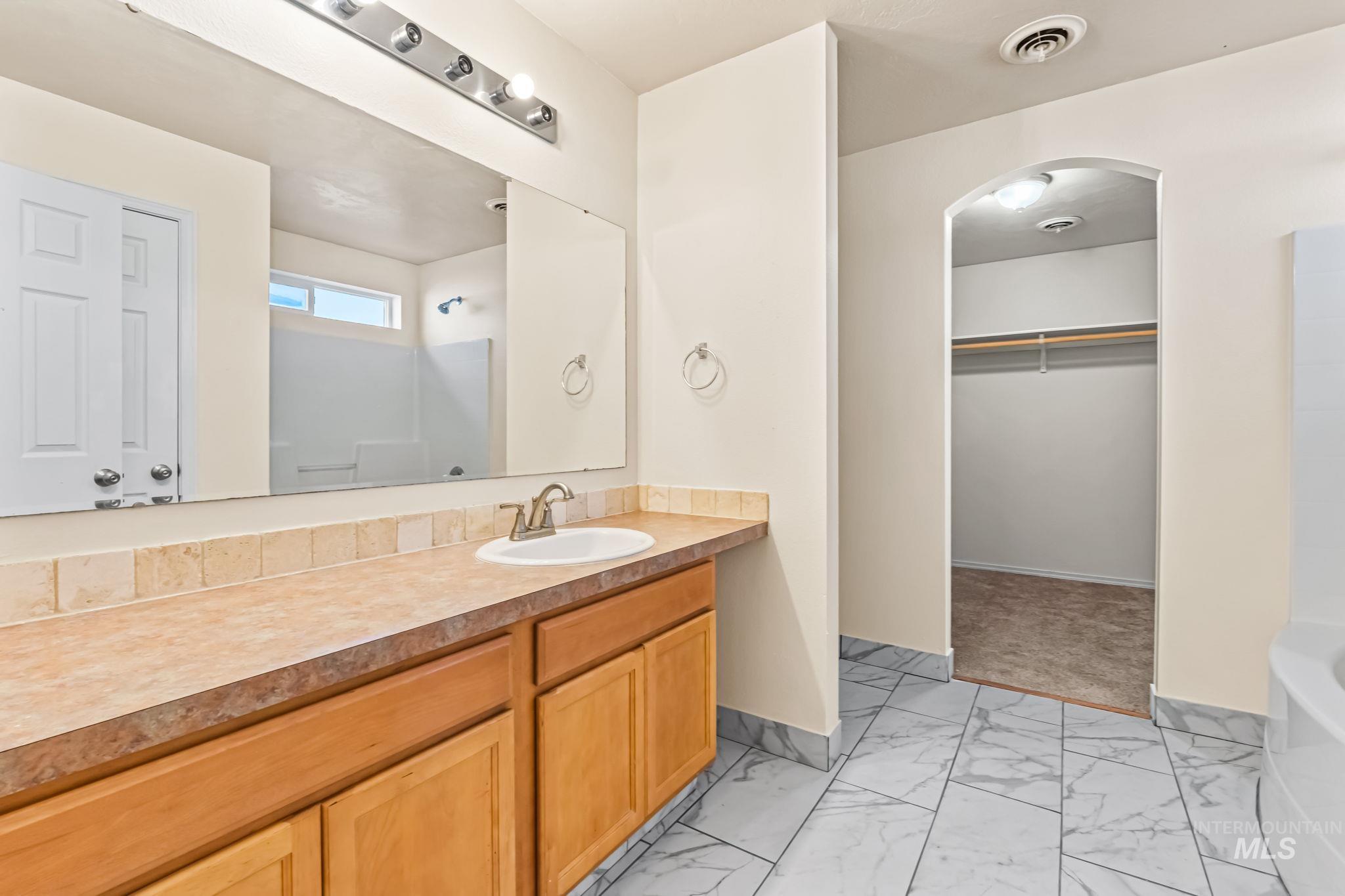 4523 Duke Street, Caldwell, Idaho 83607, 3 Bedrooms, 2.5 Bathrooms, Residential For Sale, Price $399,900,MLS 98971326