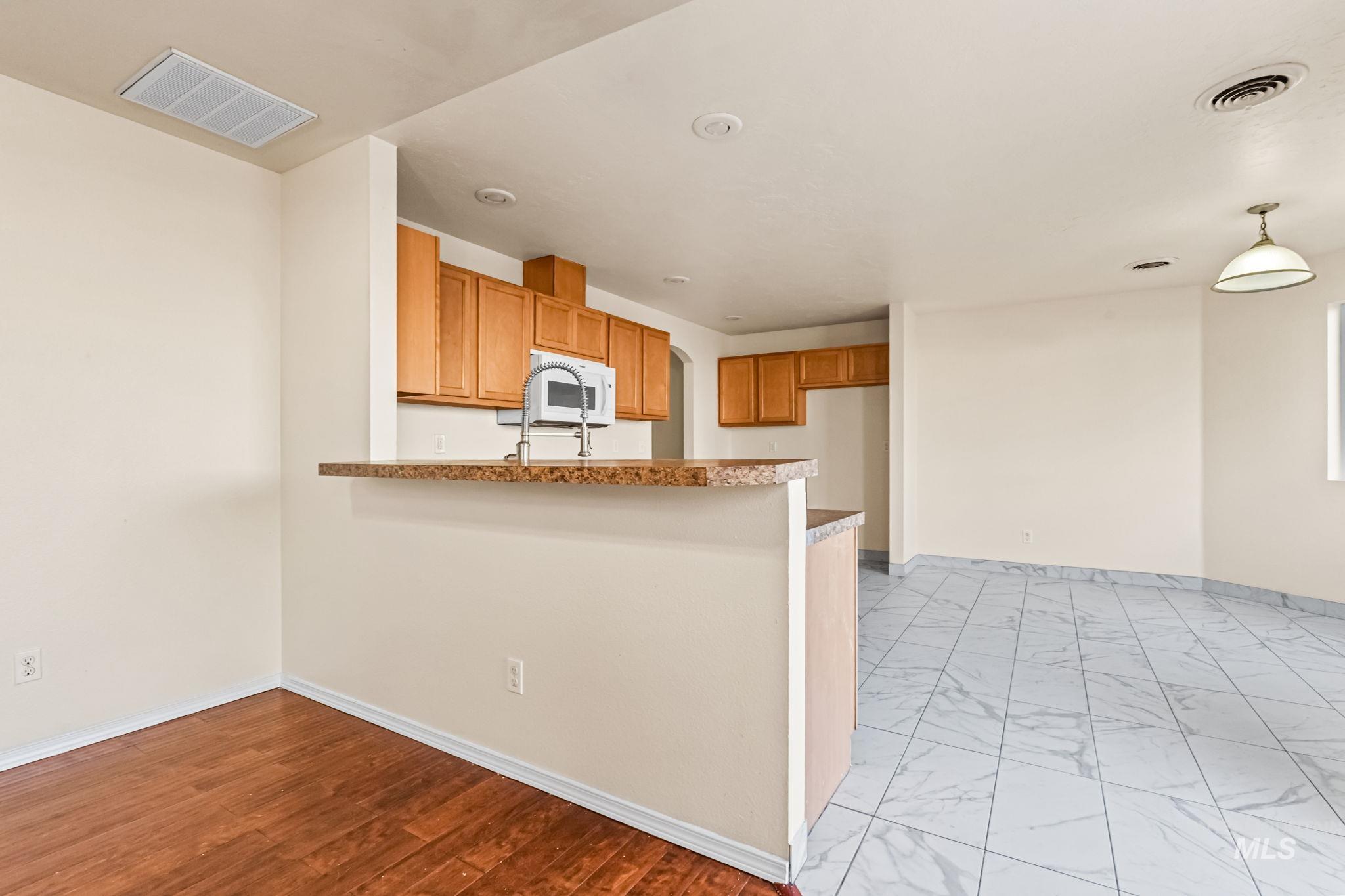 4523 Duke Street, Caldwell, Idaho 83607, 3 Bedrooms, 2.5 Bathrooms, Residential For Sale, Price $399,900,MLS 98971326