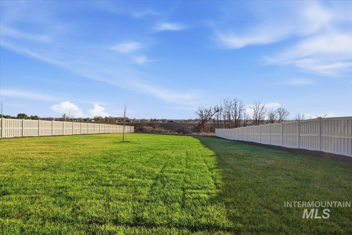 1221 Stirling Meadows Ct, Middleton, Idaho 83644, 4 Bedrooms, 3.5 Bathrooms, Residential For Sale, Price $749,990,MLS 98971327