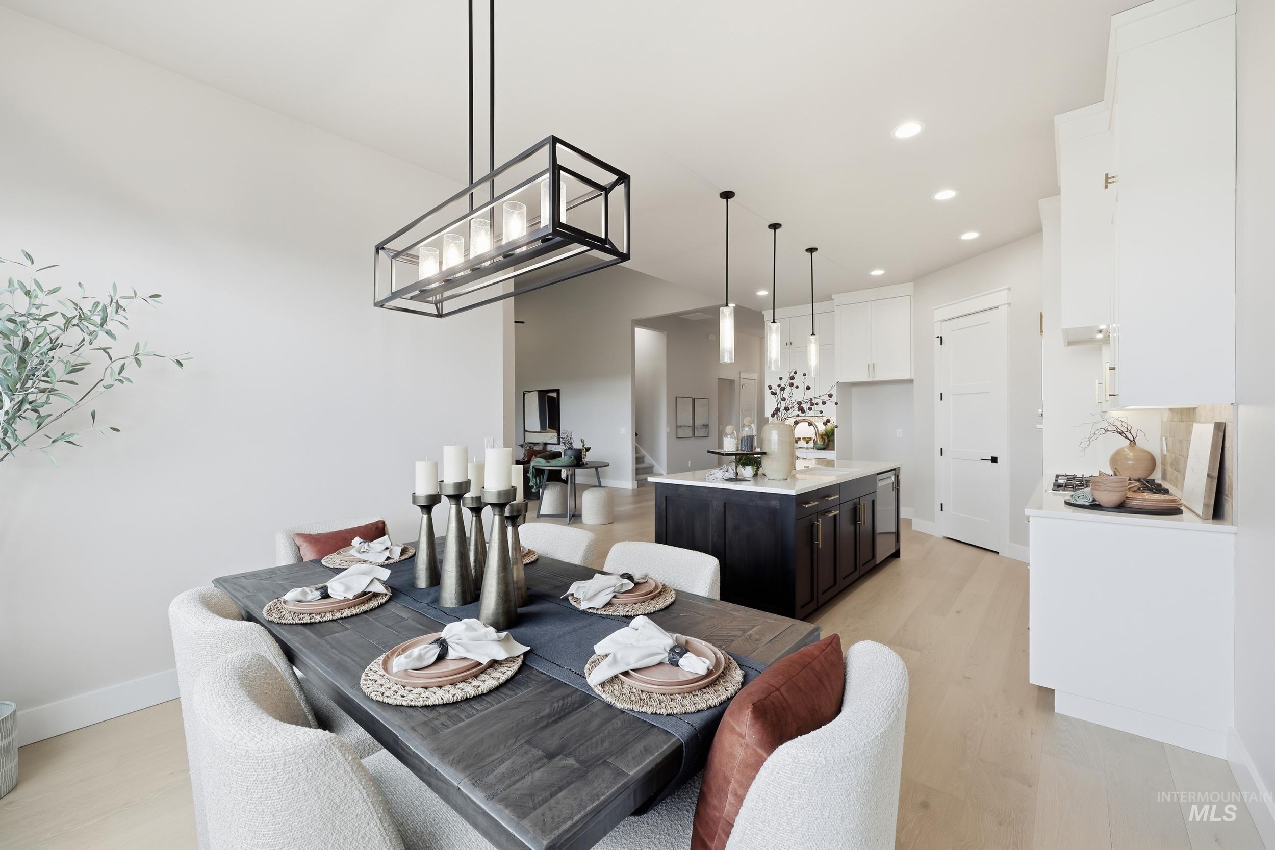 1893 N Willowick Ave., Eagle, Idaho 83616, 4 Bedrooms, 3.5 Bathrooms, Residential For Sale, Price $900,000,MLS 98971328