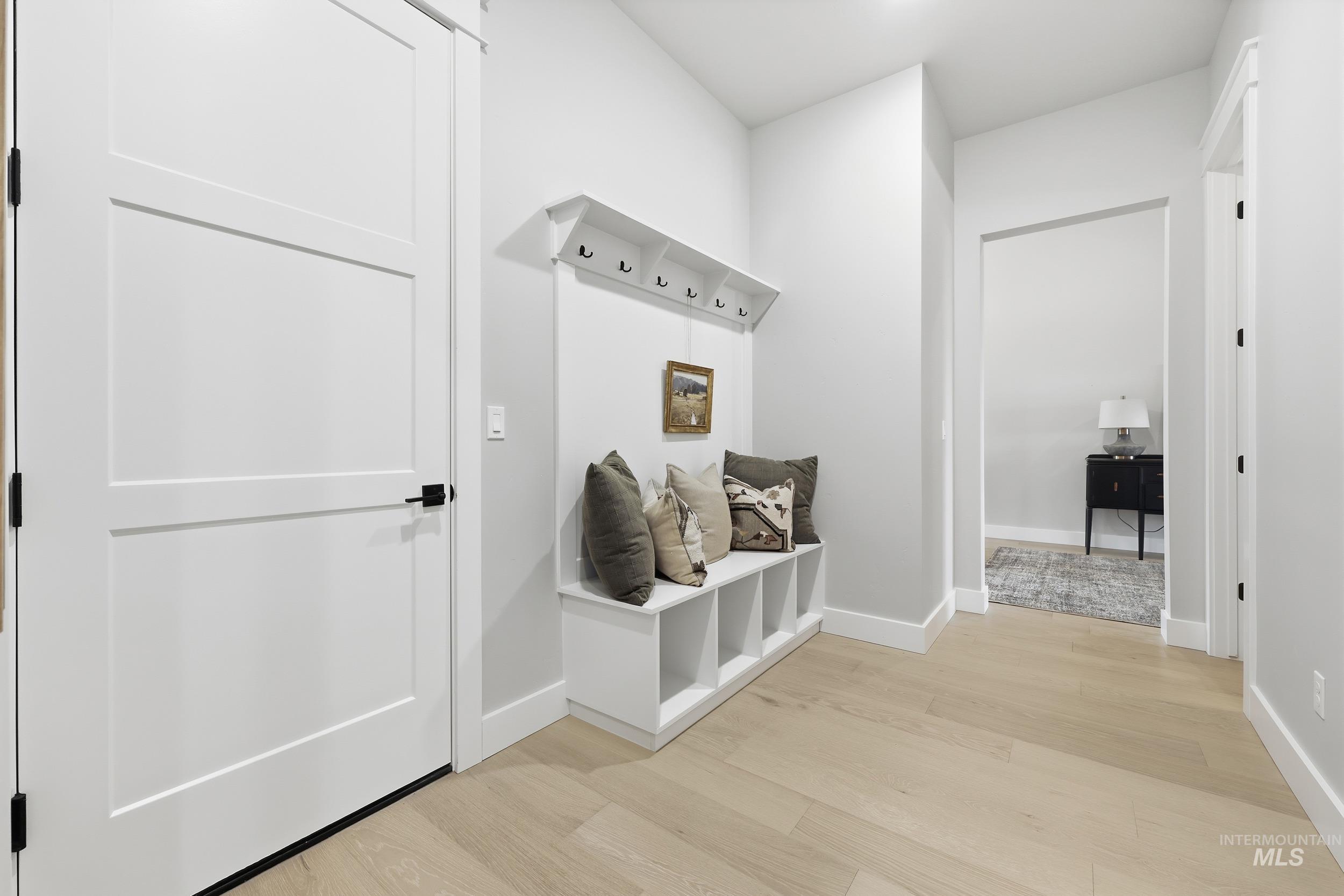 1893 N Willowick Ave., Eagle, Idaho 83616, 4 Bedrooms, 3.5 Bathrooms, Residential For Sale, Price $900,000,MLS 98971328