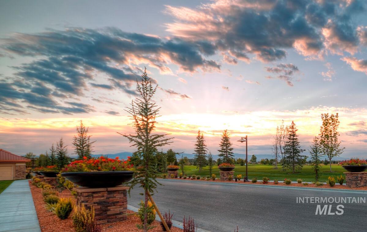 1893 N Willowick Ave., Eagle, Idaho 83616, 4 Bedrooms, 3.5 Bathrooms, Residential For Sale, Price $889,900,MLS 98971328