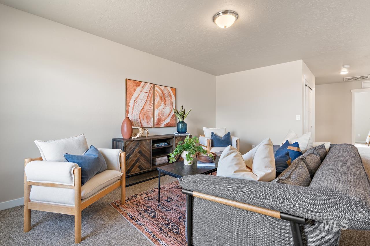 19367 Snowyside Way, Caldwell, Idaho 83605, 4 Bedrooms, 3.5 Bathrooms, Residential For Sale, Price $530,599,MLS 98971335