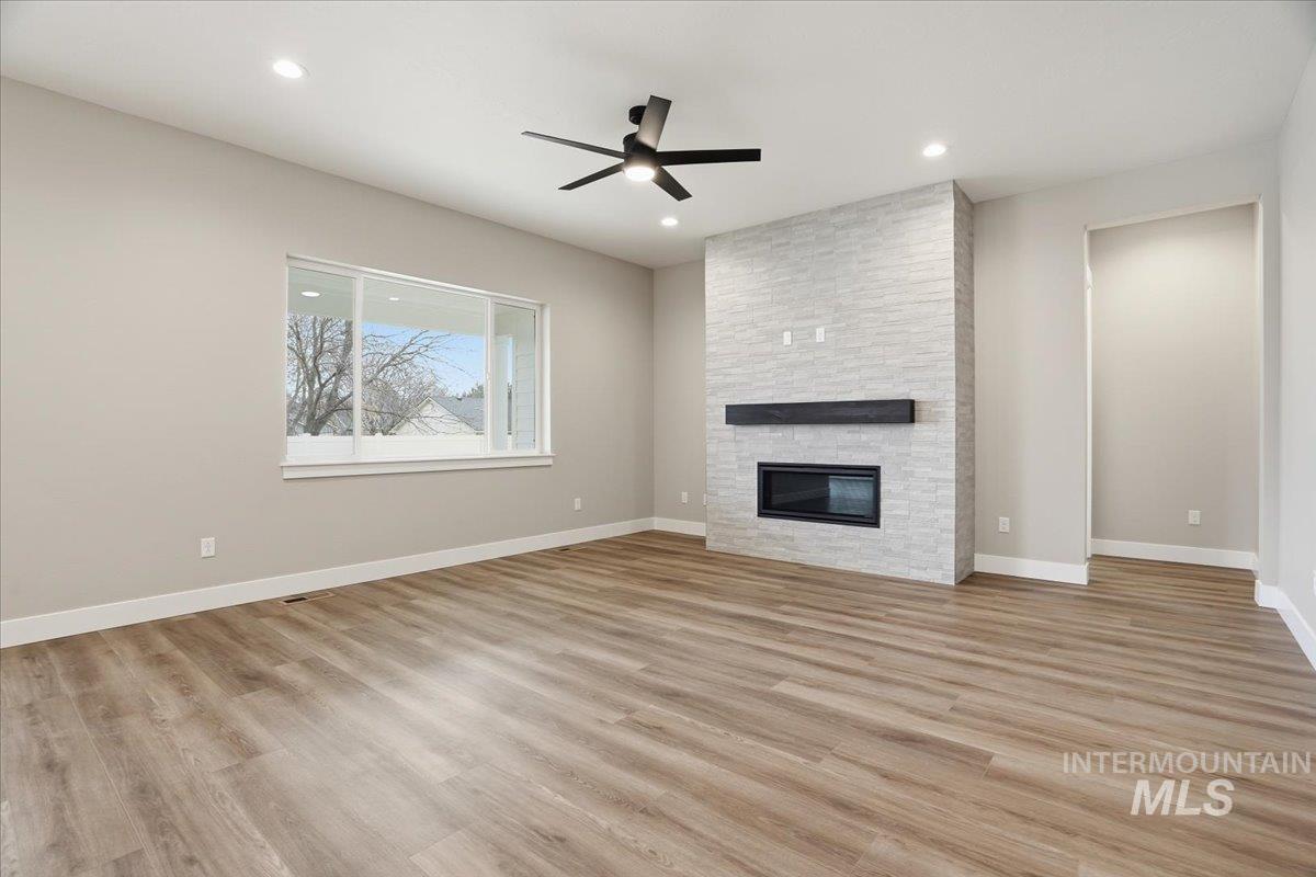 846 N Falling Water Way, Eagle, Idaho 83616, 3 Bedrooms, 2 Bathrooms, Residential For Sale, Price $699,990,MLS 98971336