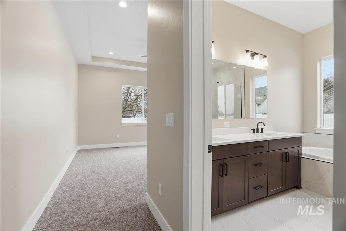 846 N Falling Water Way, Eagle, Idaho 83616, 3 Bedrooms, 2 Bathrooms, Residential For Sale, Price $699,990,MLS 98971336