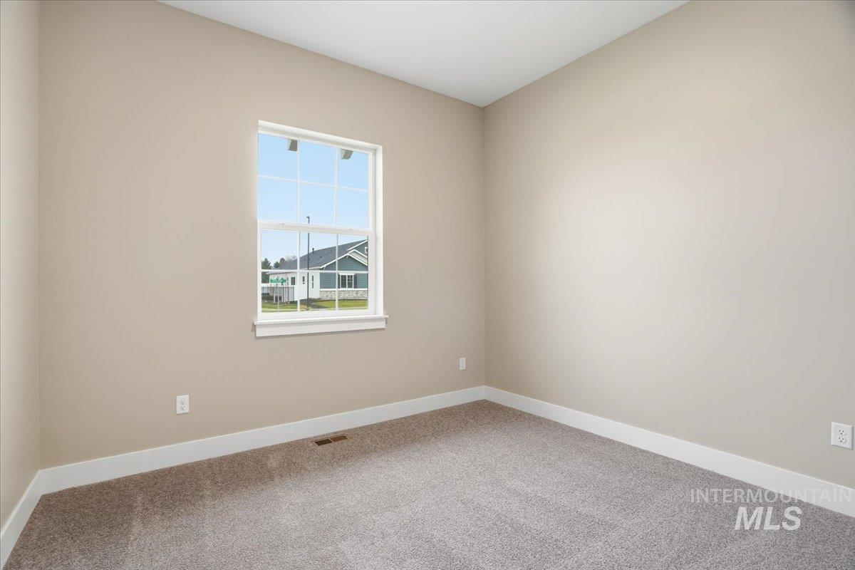 846 N Falling Water Way, Eagle, Idaho 83616, 3 Bedrooms, 2 Bathrooms, Residential For Sale, Price $699,990,MLS 98971336