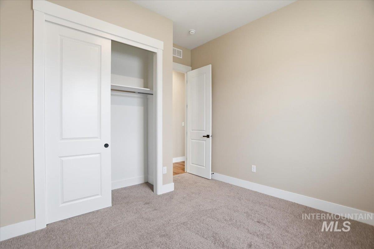 846 N Falling Water Way, Eagle, Idaho 83616, 3 Bedrooms, 2 Bathrooms, Residential For Sale, Price $699,990,MLS 98971336