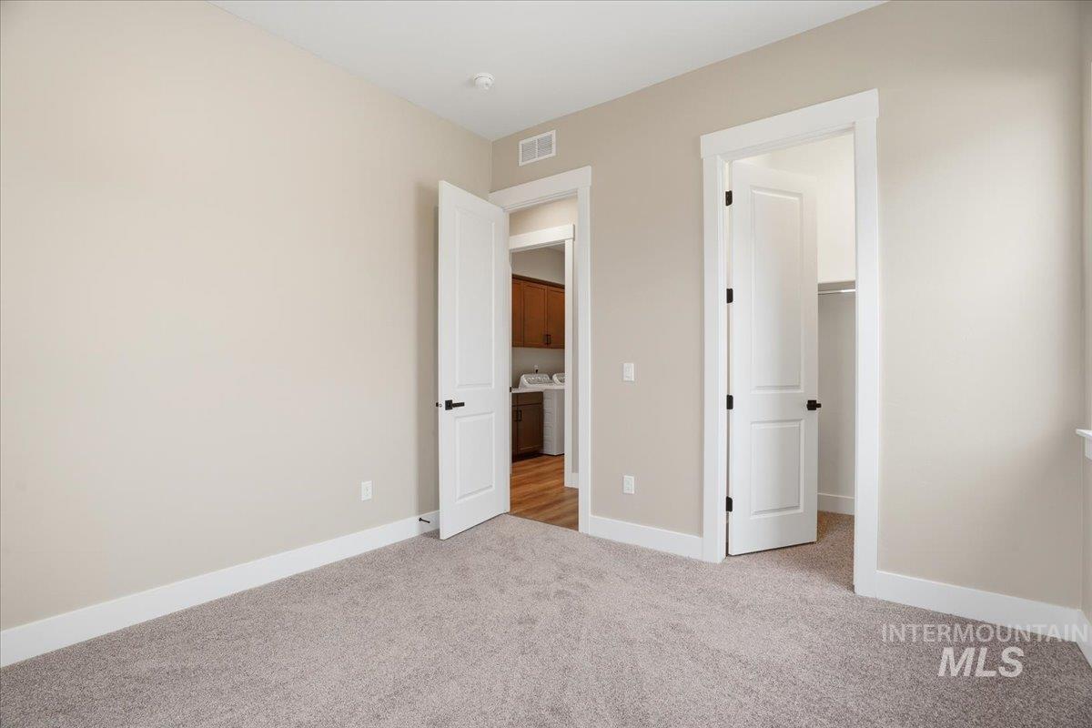 846 N Falling Water Way, Eagle, Idaho 83616, 3 Bedrooms, 2 Bathrooms, Residential For Sale, Price $699,990,MLS 98971336