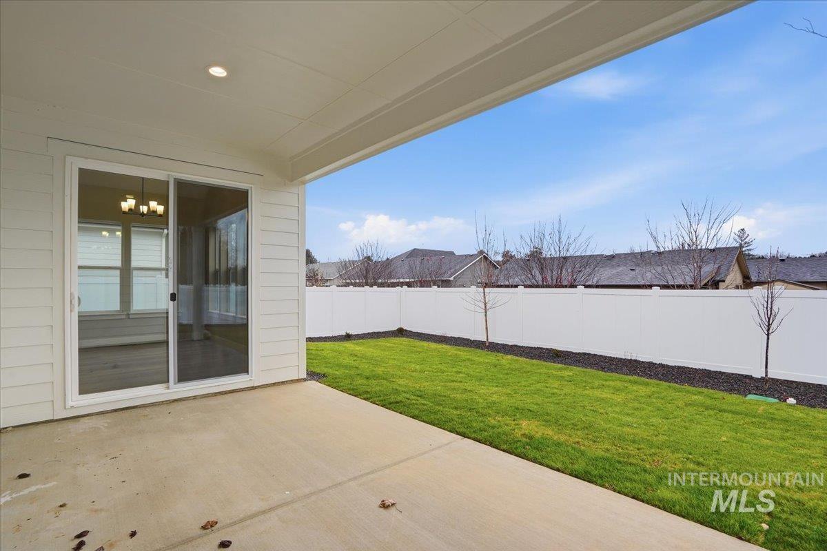 846 N Falling Water Way, Eagle, Idaho 83616, 3 Bedrooms, 2 Bathrooms, Residential For Sale, Price $699,990,MLS 98971336