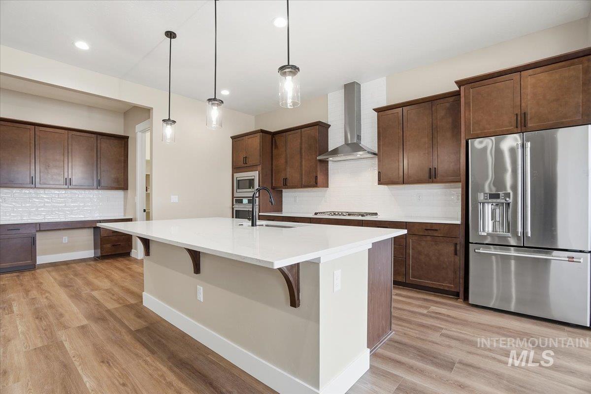 846 N Falling Water Way, Eagle, Idaho 83616, 3 Bedrooms, 2 Bathrooms, Residential For Sale, Price $699,990,MLS 98971336