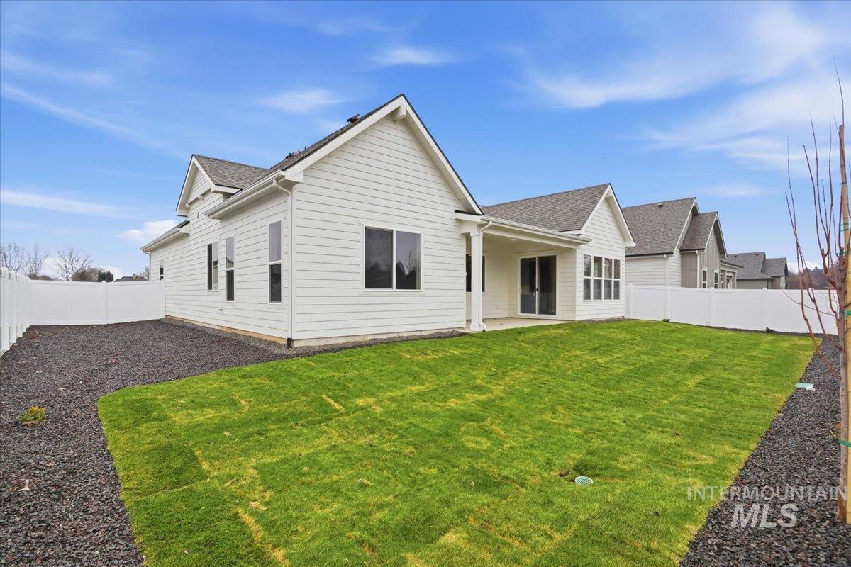 846 N Falling Water Way, Eagle, Idaho 83616, 3 Bedrooms, 2 Bathrooms, Residential For Sale, Price $699,990,MLS 98971336