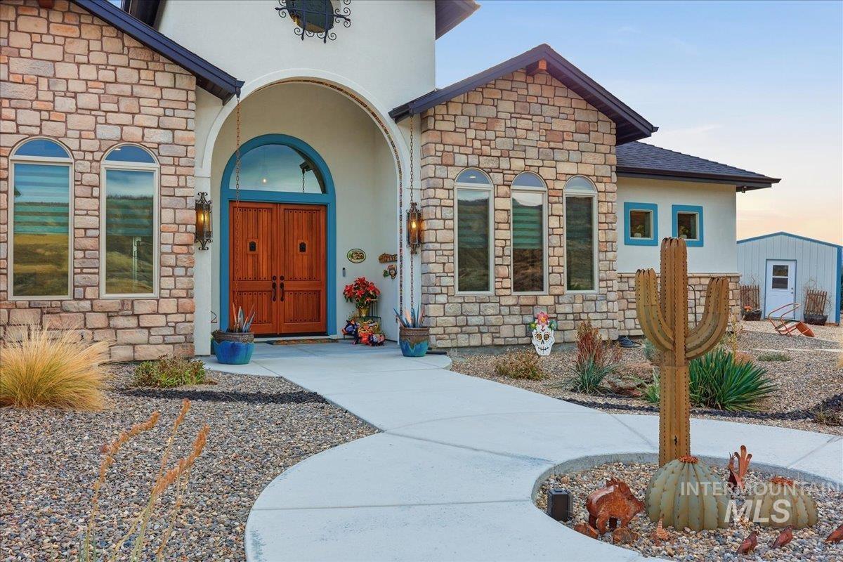 8065 Moonshine Ln, Marsing, Idaho 83639, 4 Bedrooms, 2 Bathrooms, Residential For Sale, Price $1,295,000,MLS 98971338