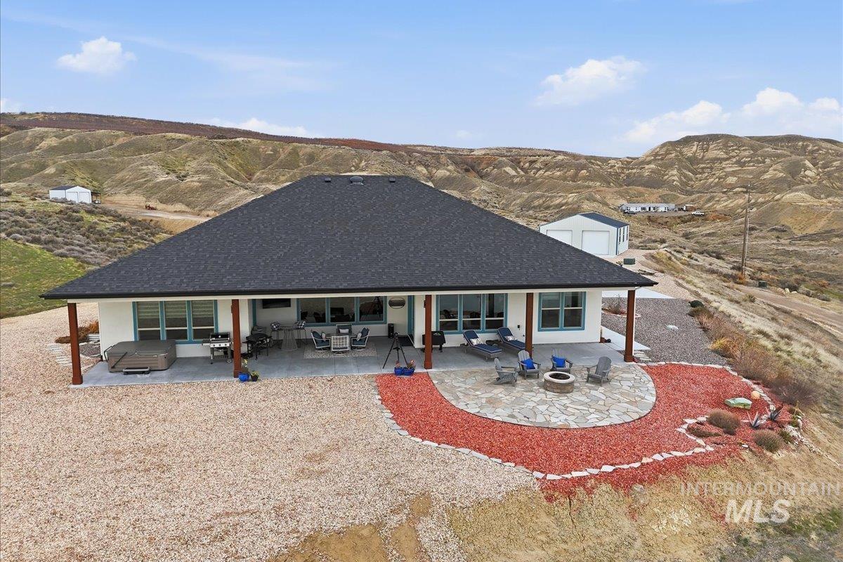 8065 Moonshine Ln, Marsing, Idaho 83639, 4 Bedrooms, 2 Bathrooms, Residential For Sale, Price $1,295,000,MLS 98971338