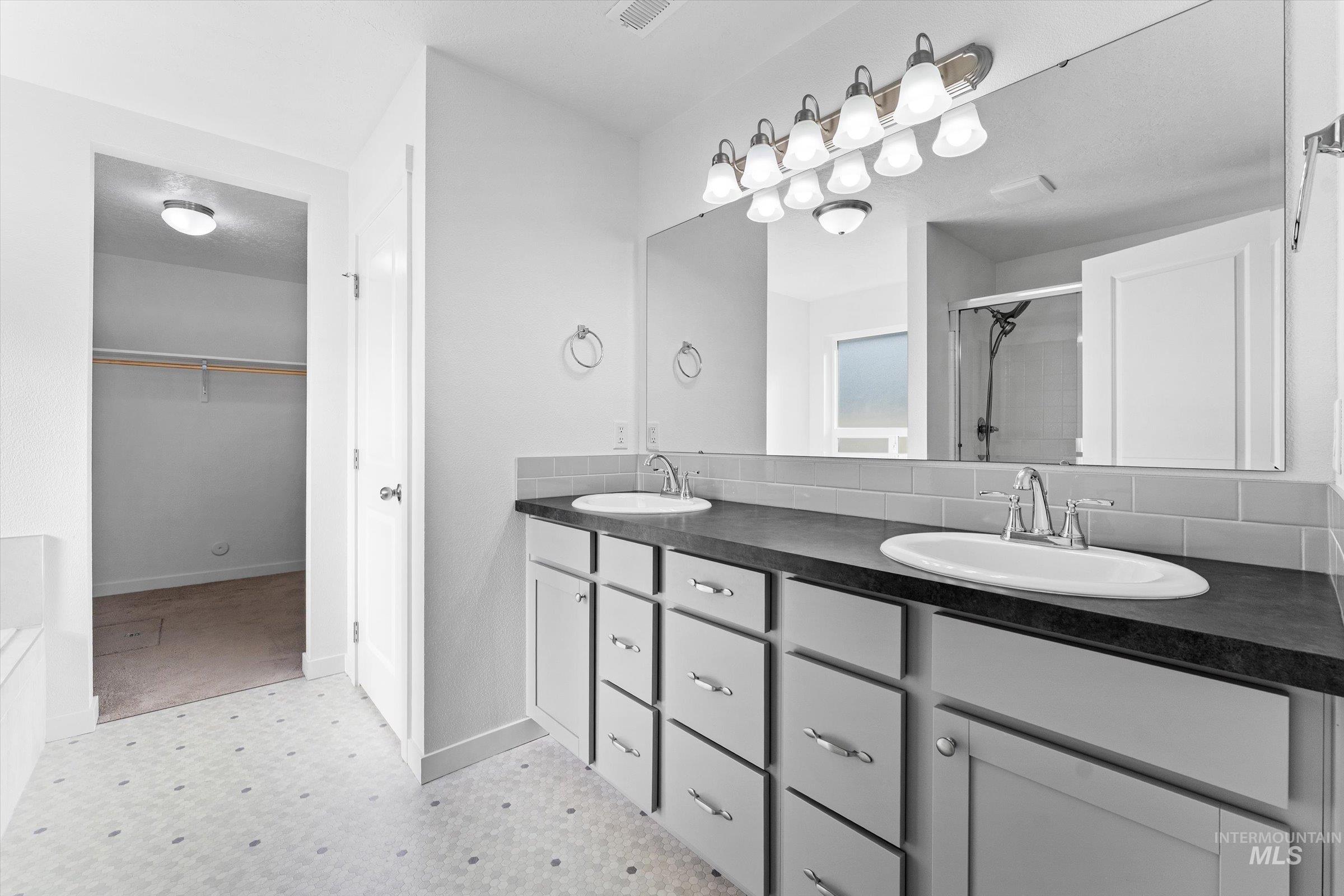 17798 Goose Ridge Ave, Nampa, Idaho 83687, 4 Bedrooms, 2 Bathrooms, Residential For Sale, Price $465,000,MLS 98971339