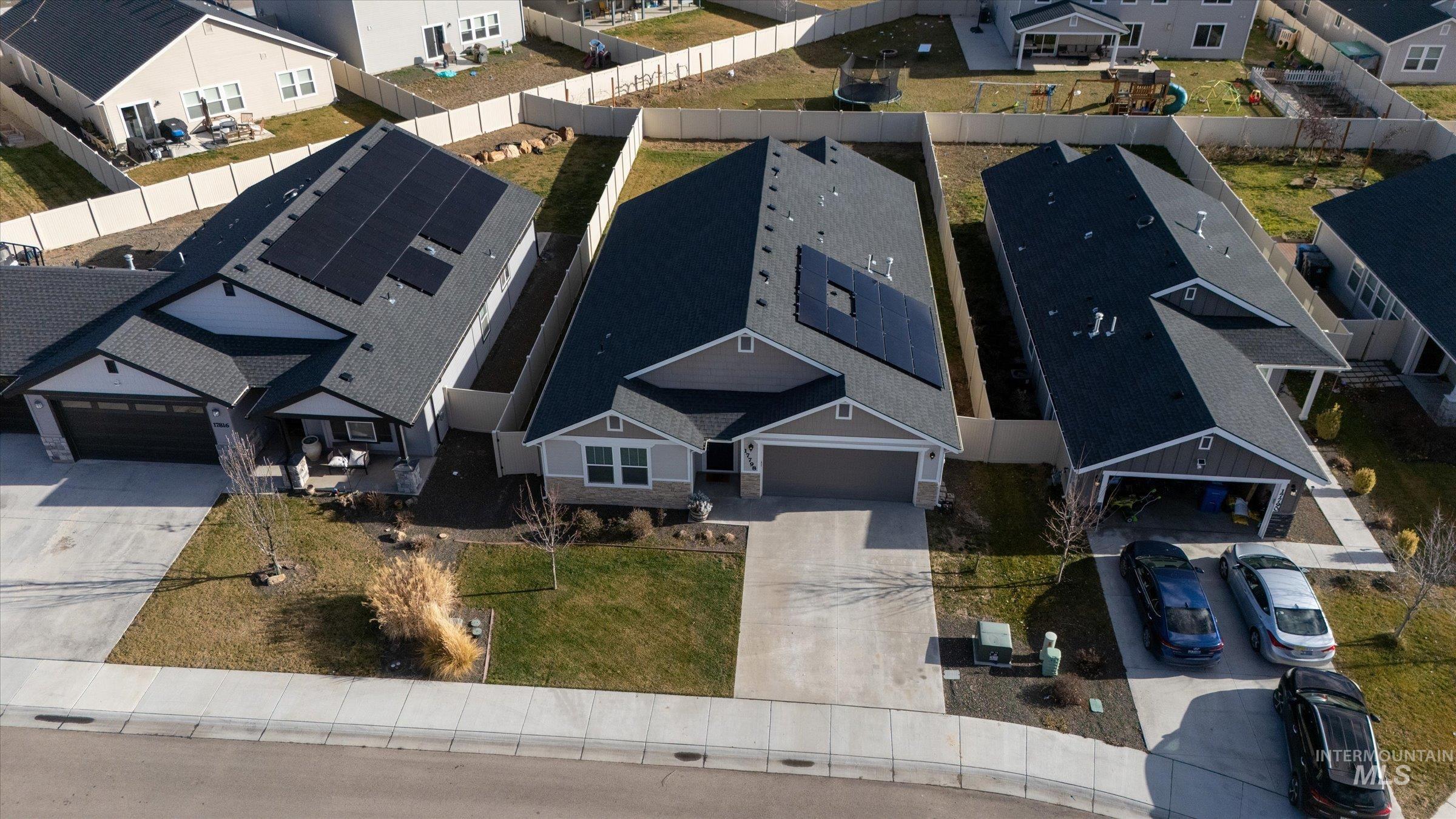 17798 Goose Ridge Ave, Nampa, Idaho 83687, 4 Bedrooms, 2 Bathrooms, Residential For Sale, Price $465,000,MLS 98971339