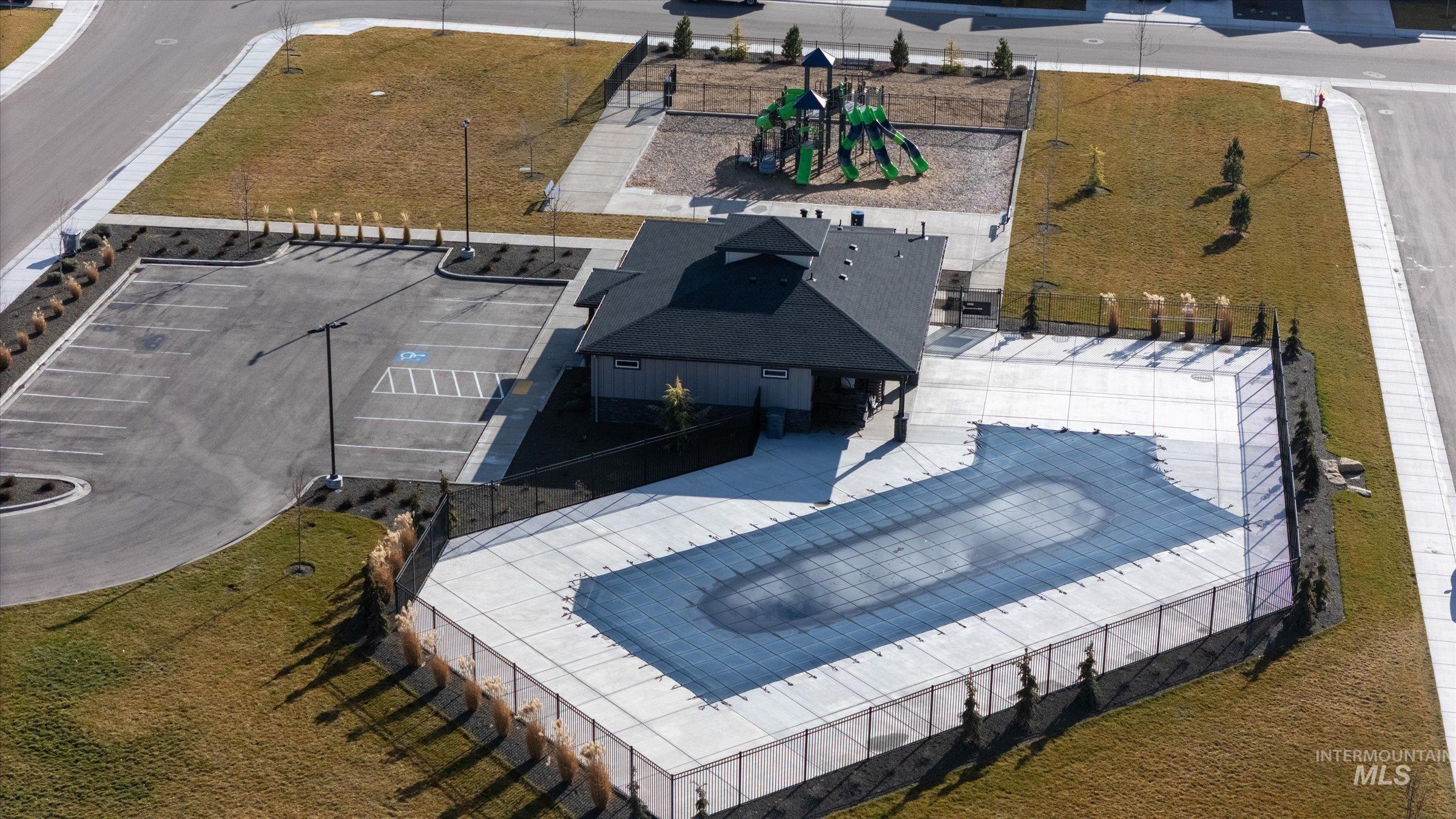 17798 Goose Ridge Ave, Nampa, Idaho 83687, 4 Bedrooms, 2 Bathrooms, Residential For Sale, Price $465,000,MLS 98971339