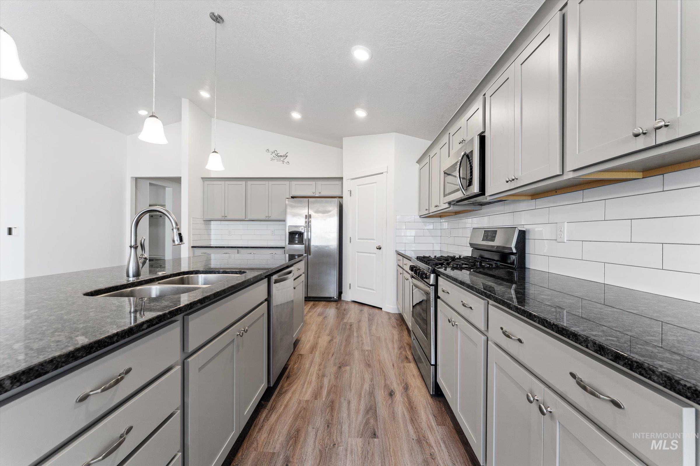 17798 Goose Ridge Ave, Nampa, Idaho 83687, 4 Bedrooms, 2 Bathrooms, Residential For Sale, Price $455,000,MLS 98971339