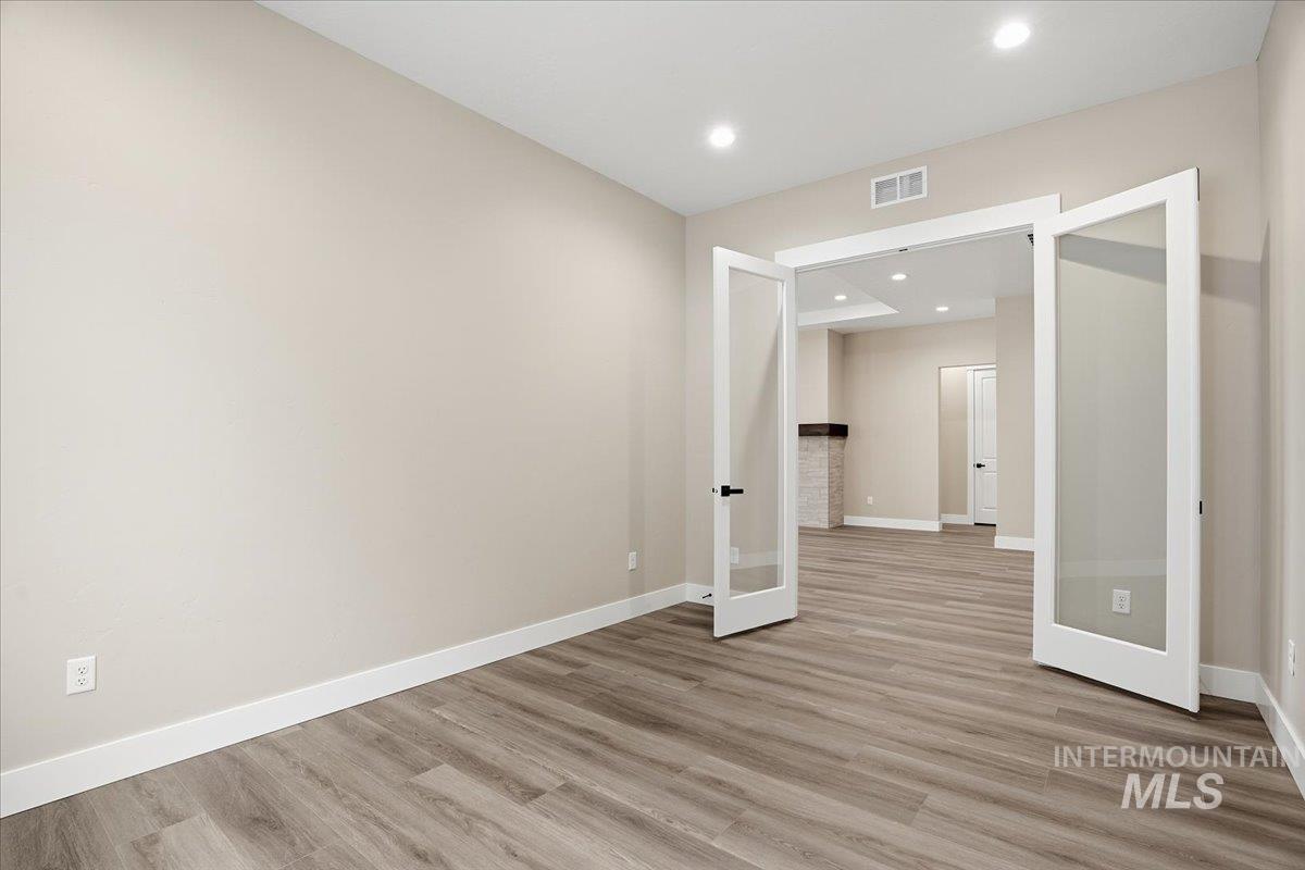 882 N Falling Water Way, Eagle, Idaho 83616, 3 Bedrooms, 2.5 Bathrooms, Residential For Sale, Price $754,990,MLS 98971341