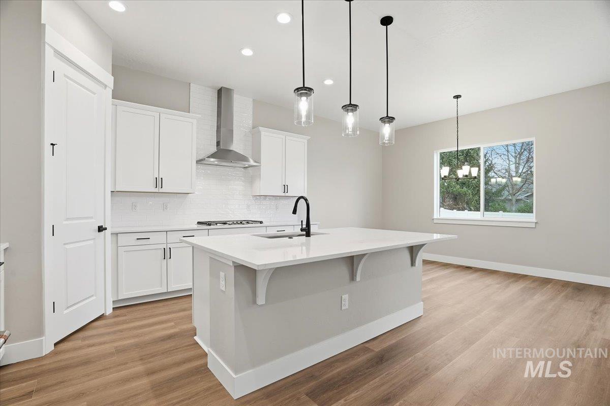 882 N Falling Water Way, Eagle, Idaho 83616, 3 Bedrooms, 2.5 Bathrooms, Residential For Sale, Price $754,990,MLS 98971341