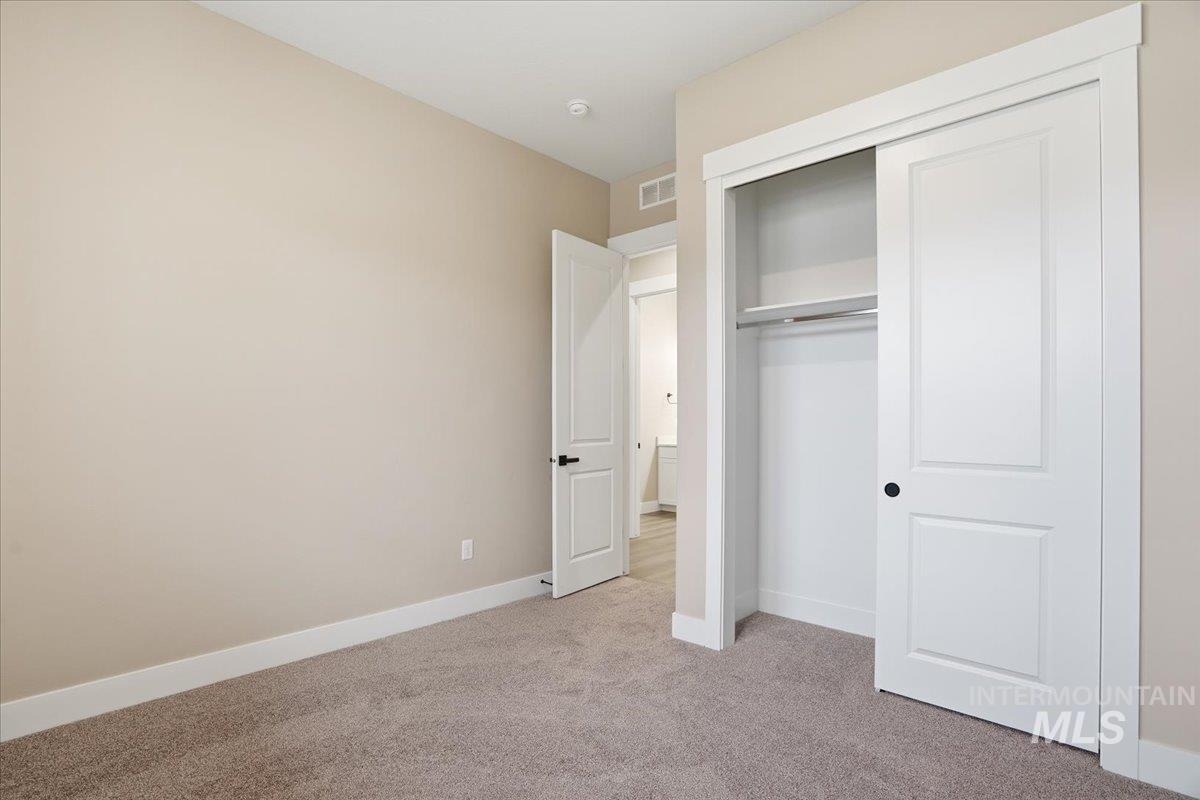 882 N Falling Water Way, Eagle, Idaho 83616, 3 Bedrooms, 2.5 Bathrooms, Residential For Sale, Price $754,990,MLS 98971341