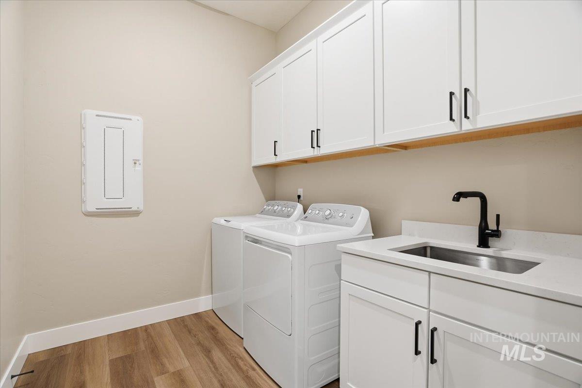 882 N Falling Water Way, Eagle, Idaho 83616, 3 Bedrooms, 2.5 Bathrooms, Residential For Sale, Price $754,990,MLS 98971341