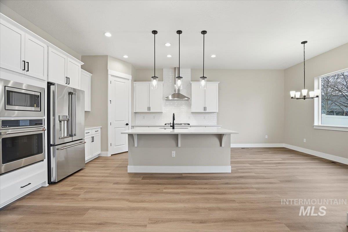 882 N Falling Water Way, Eagle, Idaho 83616, 3 Bedrooms, 2.5 Bathrooms, Residential For Sale, Price $754,990,MLS 98971341