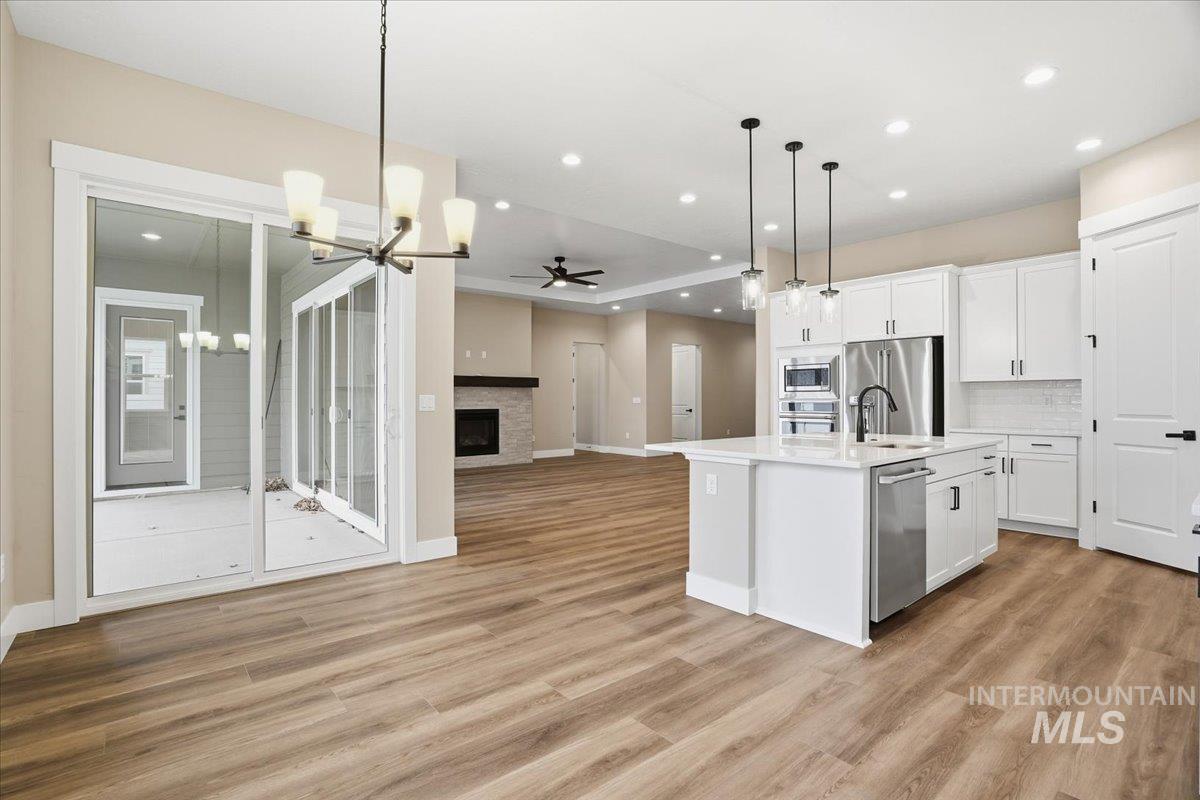 882 N Falling Water Way, Eagle, Idaho 83616, 3 Bedrooms, 2.5 Bathrooms, Residential For Sale, Price $754,990,MLS 98971341