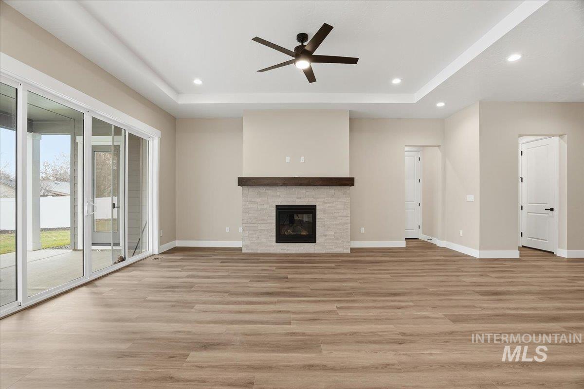 882 N Falling Water Way, Eagle, Idaho 83616, 3 Bedrooms, 2.5 Bathrooms, Residential For Sale, Price $754,990,MLS 98971341